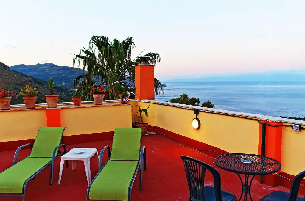 General view, Inn Piero, Taormina