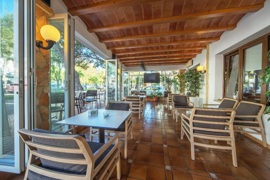 Bar, Ses Puntetes, Majorca