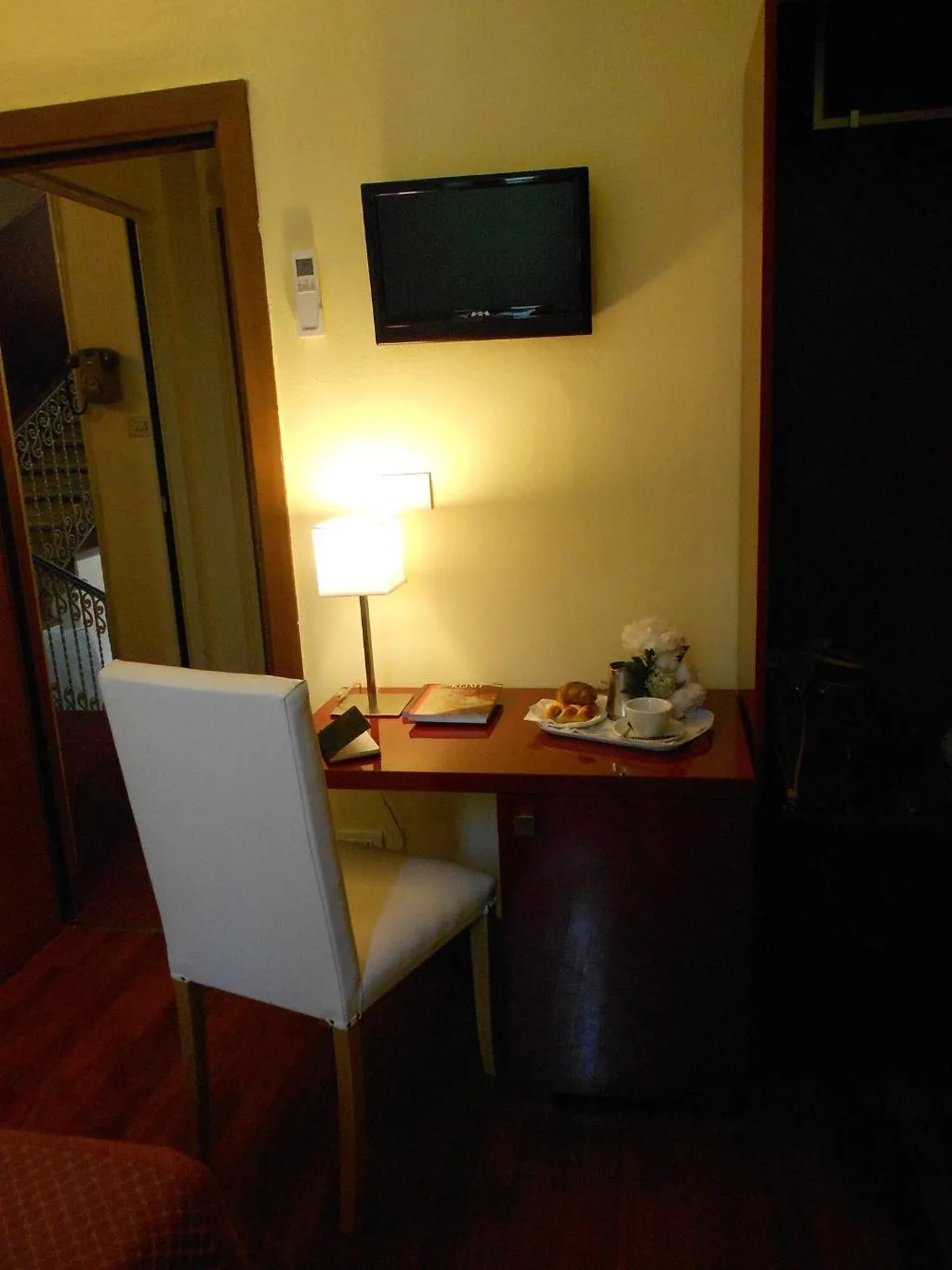 TWIN STANDARD Room, Minerva, Milan