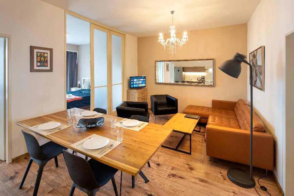 Room, New Town - Apple Apartments, Prague
