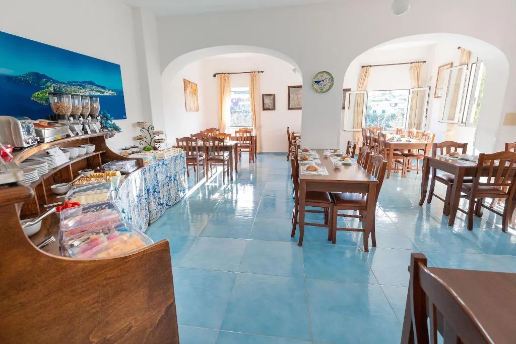 Restaurant, Casa Adolfo, Naples