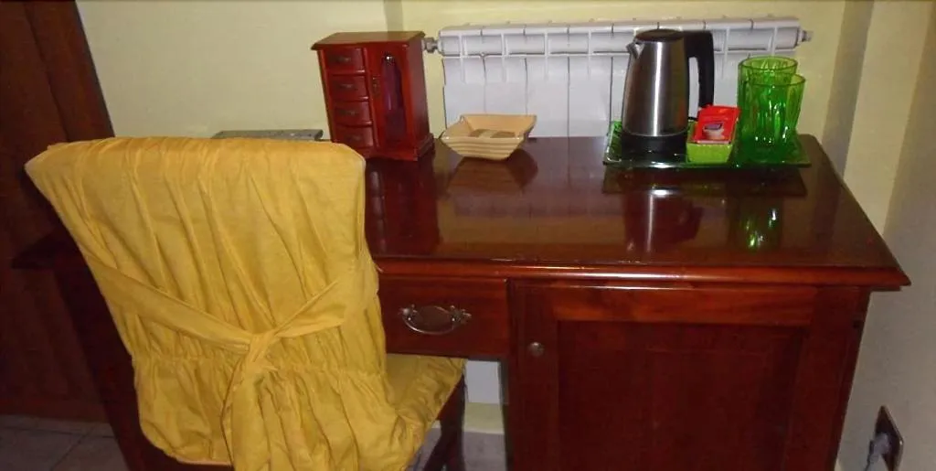 Room, Del Corso, Naples