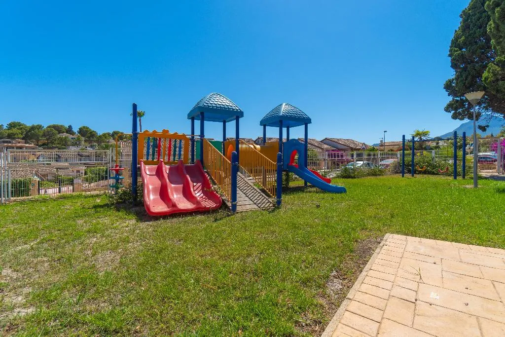 Sports and Entertainment, L´Alfaz Oasis, Costa Blanca