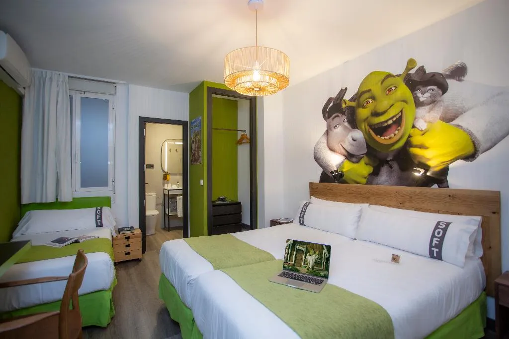 TRIPLE INNER Room, Casual Del Cine Valencia, Valencia