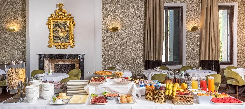 Restaurant, Sonder Salute Palace, Venice