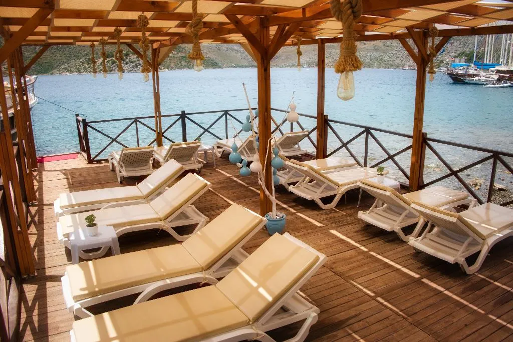Beach, Defne Lorina, Dalaman