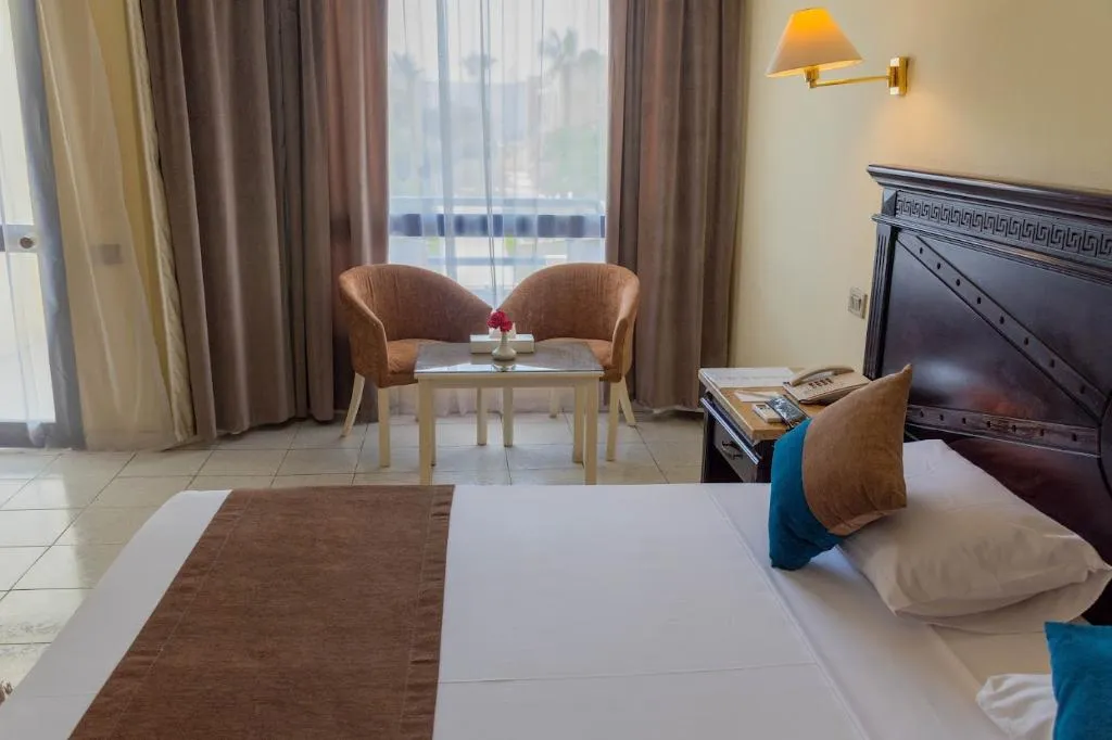 DOUBLE STANDARD Room, Cataract Sharm Resort, Red Sea Riviera