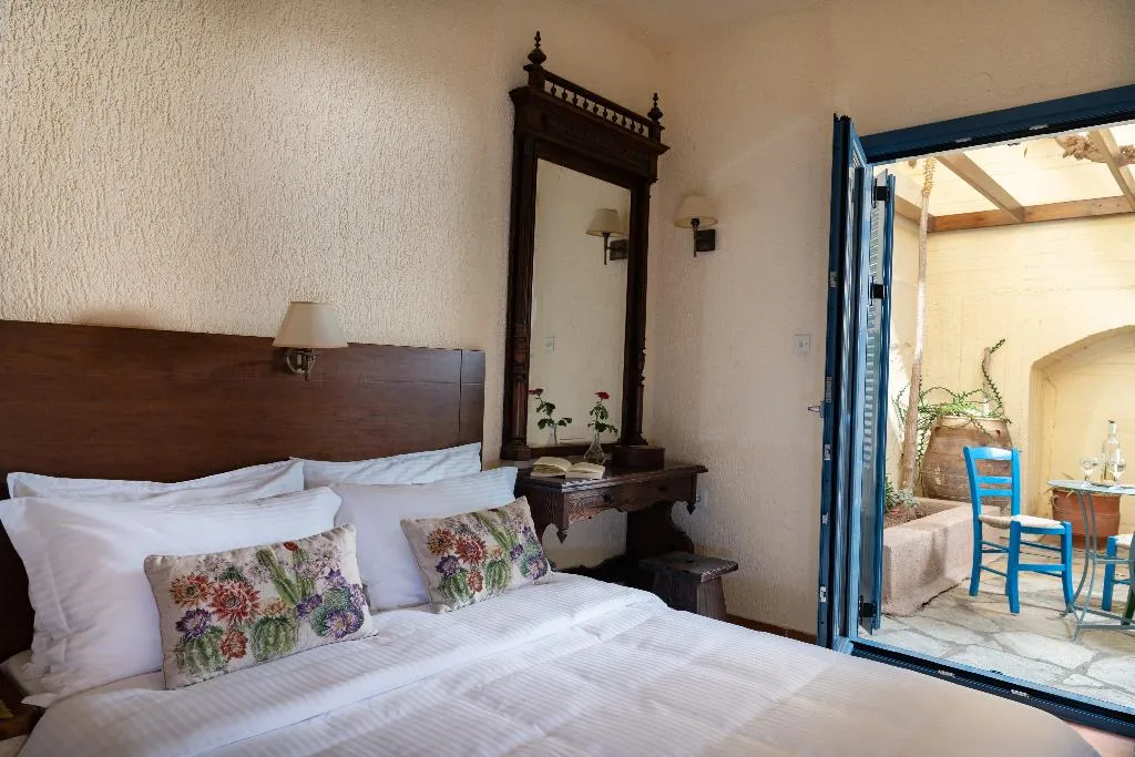 APARTMENT SUPERIOR SEA FRONT Room, Porto Sisi Hotel Apartments, Crete