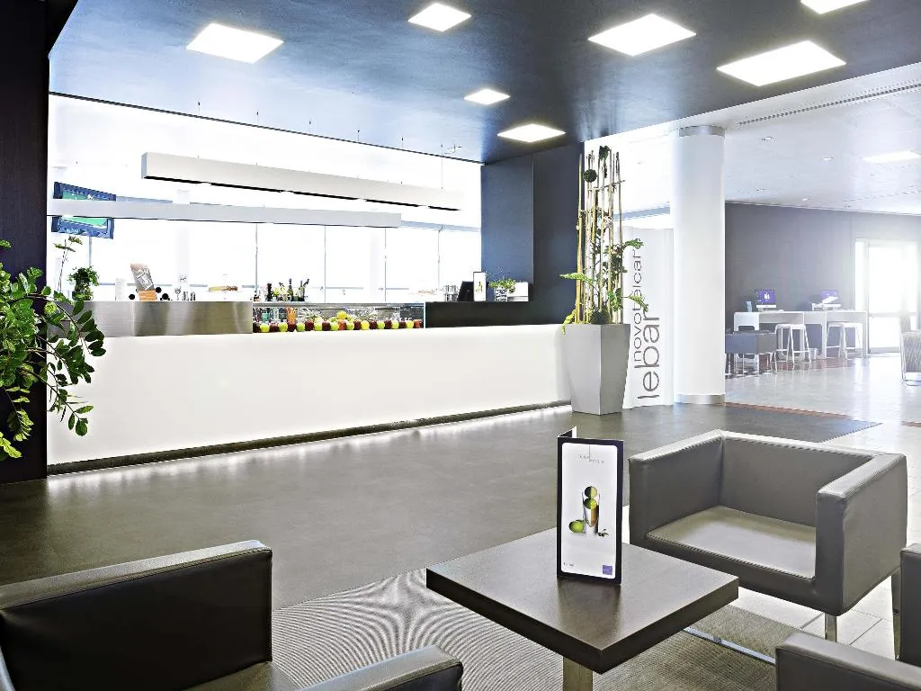 Restaurant, Novotel Milan Malpensa Airport, Milan