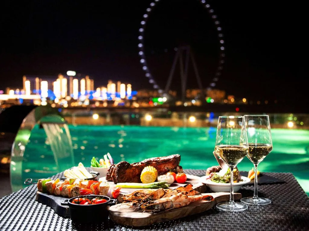 Bar, Sofitel Dubai Jumeirah Beach, Dubai