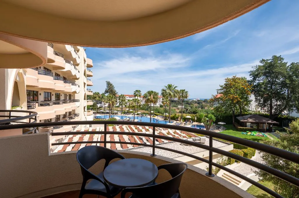 Double or Twin POOL VIEW Room, Vila Gale Cerro Alagoa, Algarve