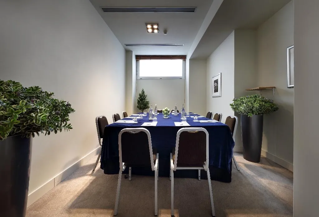 Conferences, Mercure Roma Centro St. John, Naples
