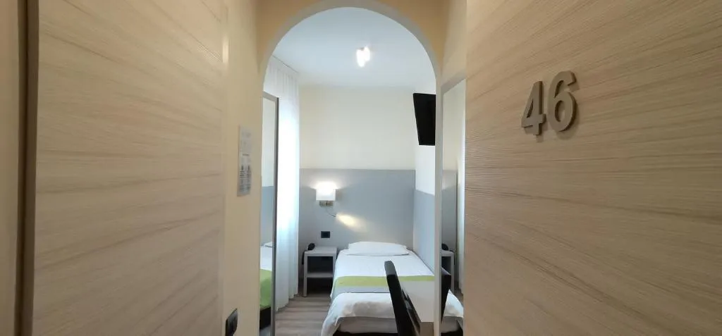SINGLE STANDARD Room, Hotel Aurora, Venice