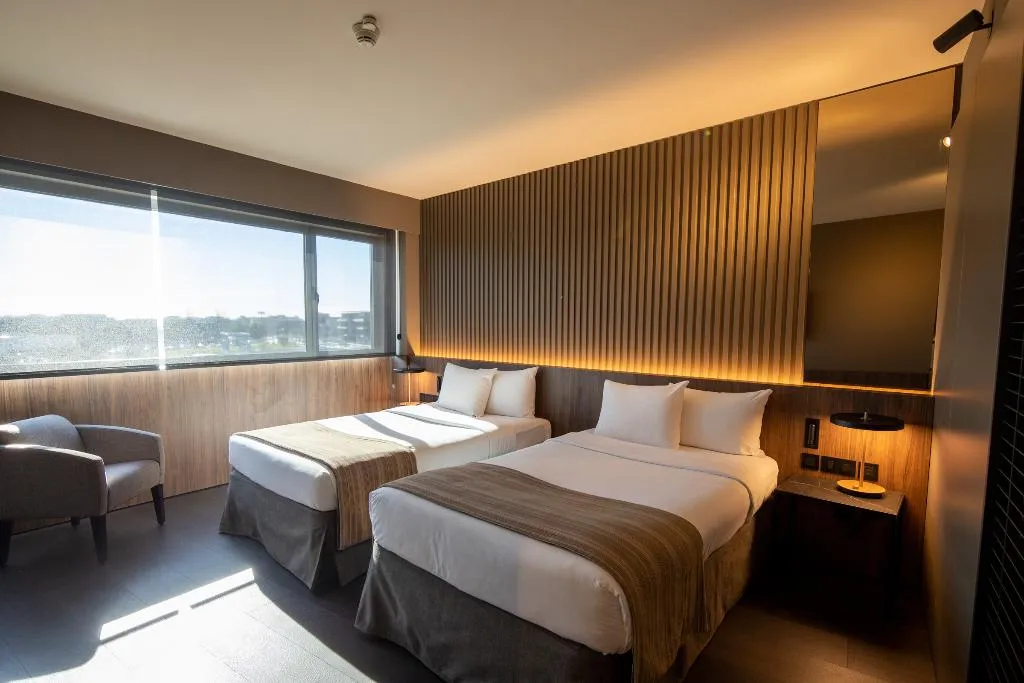 DOUBLE DELUXE Room, BAH Barcelona Airport Hotel, Barcelona