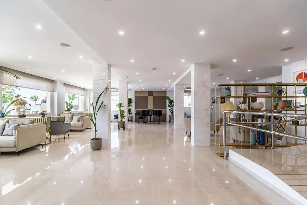 Lobby, Hotel Las Arenas Affiliated by Meliá, Costa Del Sol