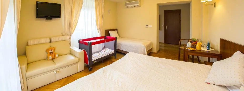 Double or Twin STANDARD Room, Hotel Swietego Norberta, Krakow
