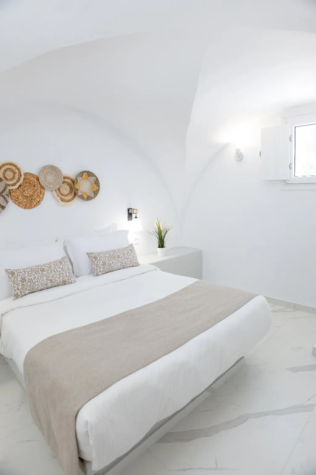 QUADRUPLE LOFT Room, Kýma Perissa, Santorini