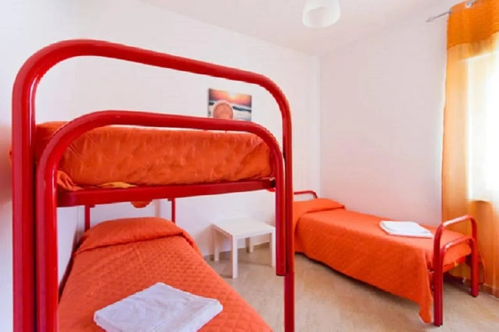 Room, Case Playa, Palermo