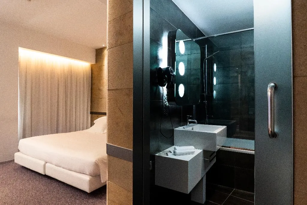 SUITE STANDARD Room, A Point Arezzo Park Hotel, Florence