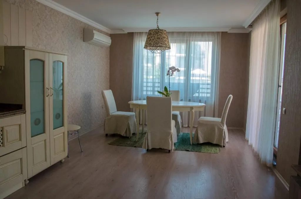 APARTMENT CITY VIEW TWO BEDROOMS Room, Rose Gardens Boutique, Bourgas