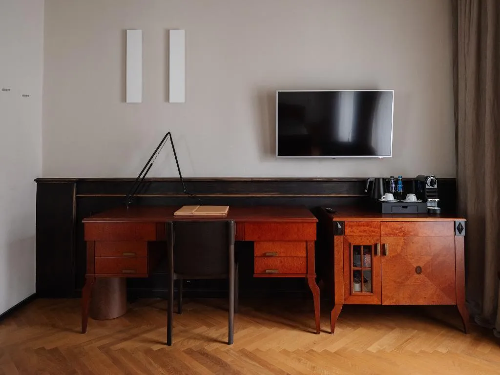 DOUBLE DELUXE ONE BED Room, Pod Roza, Krakow