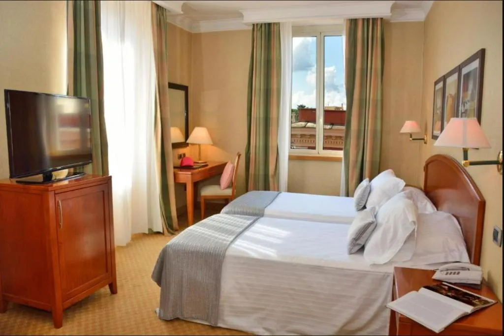 Double or Twin STANDARD Room, Hotel Lloyd Roma, Rome