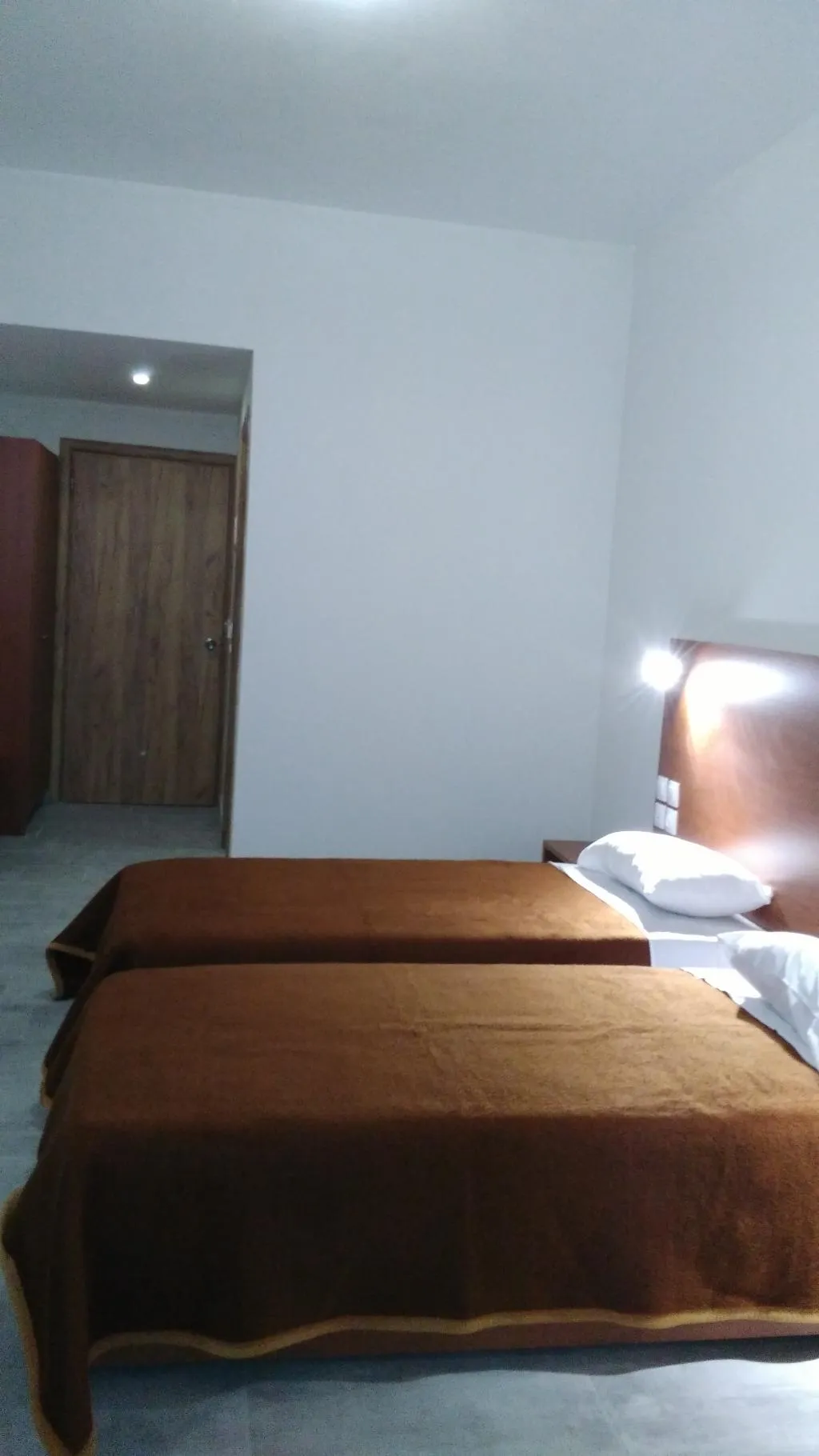Room, Sydney Greece, Zante