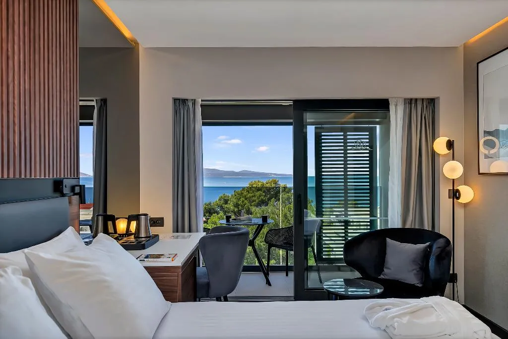 DOUBLE SUPERIOR SEA VIEW Room, Boutique hotel NOEMIA, Split