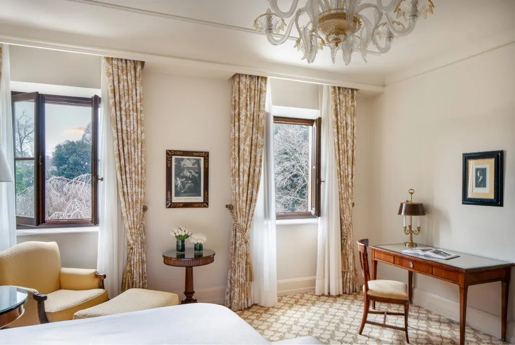 DOUBLE KING SIZE BED Room, Four Seasons Hotel Firenze, Florence