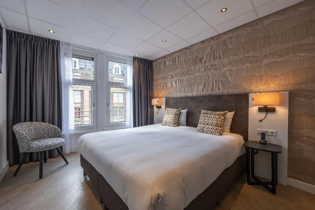 Double or Twin ONE BEDROOM ONE BATHROOM Room, Amsterdam De Roode Leeuw, Amsterdam