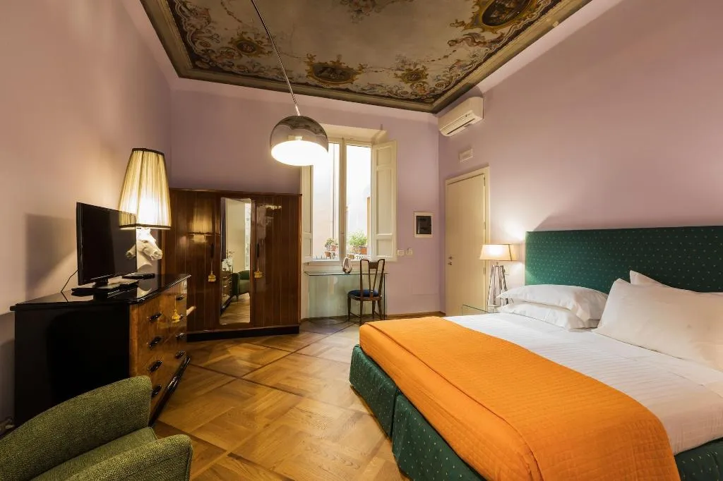 General view, Hotel La Scala, Florence
