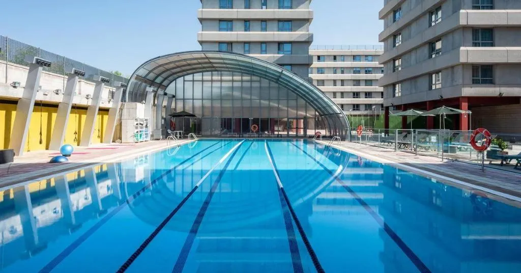 Pool, Madrid Airport Suites Affiliated By Melia, Madrid