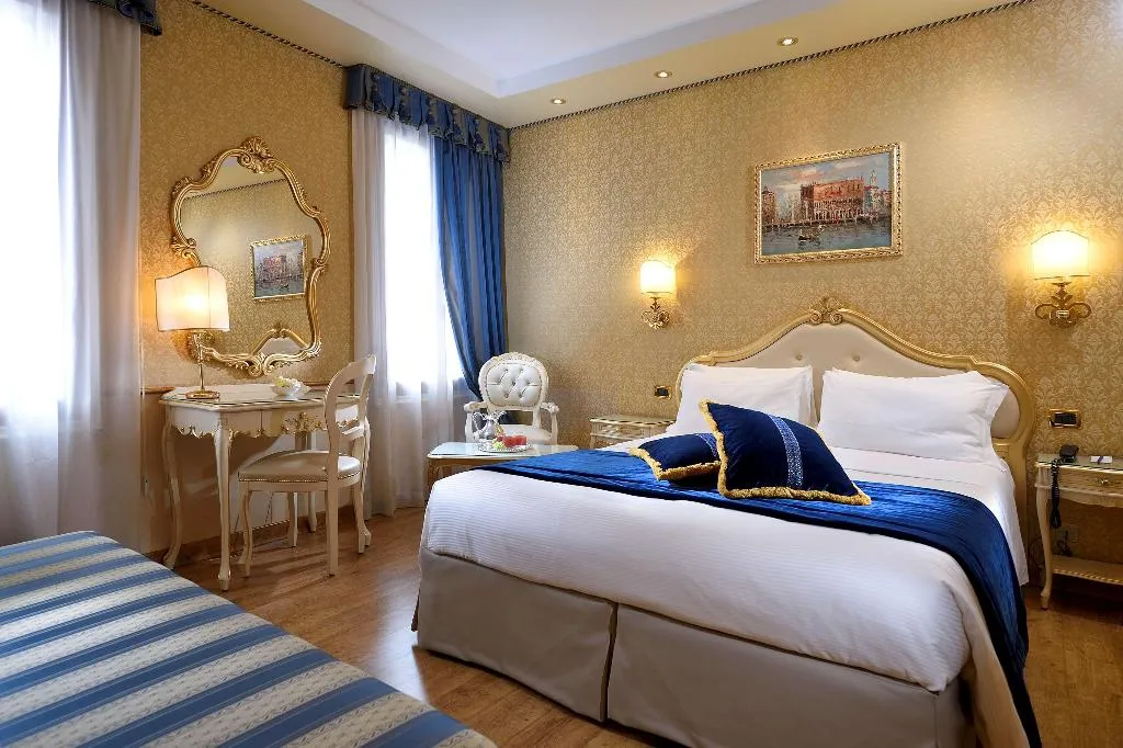 Room, Hotel Olimpia Venice, BW Signature Collection, Venice