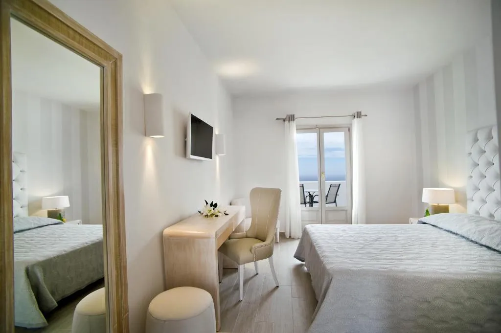 DOUBLE SUPERIOR Room, Santorini Palace, Santorini