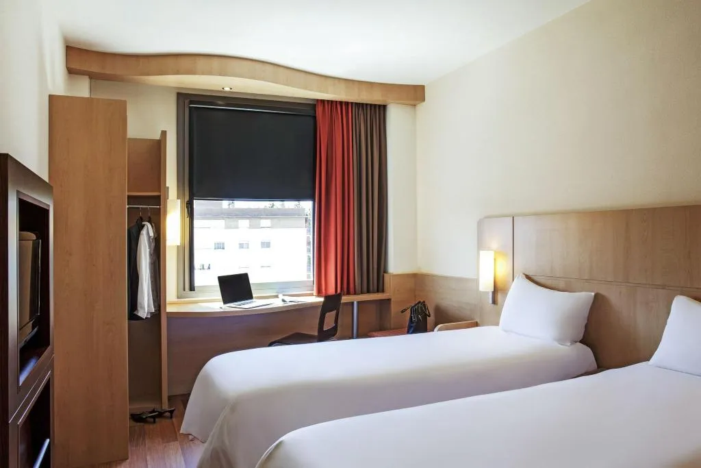 Room STANDARD Room, Ibis Barcelona Ripollet, Barcelona