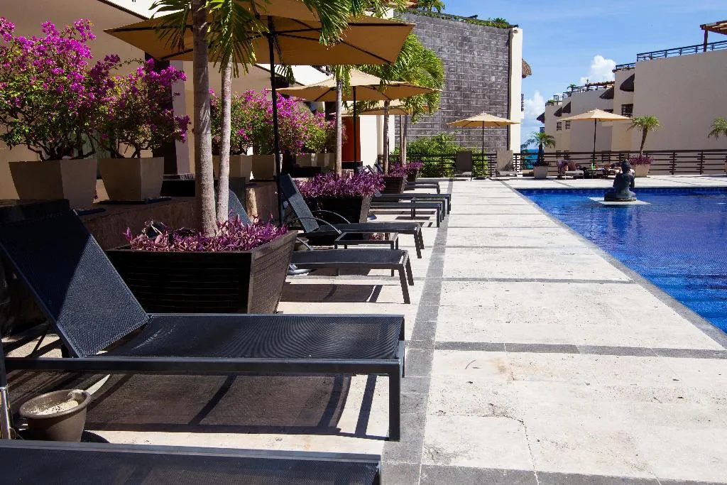 Pool, Aldea Thai by oceanfront, Playa Del Carmen