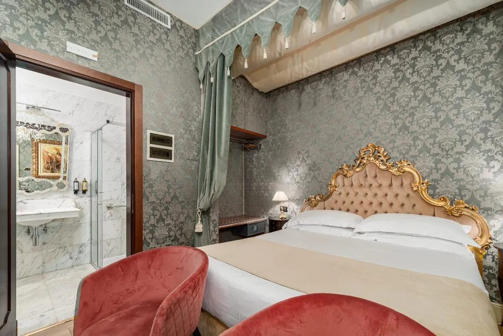 DOUBLE STANDARD Room, Palazzo Paruta, Venice