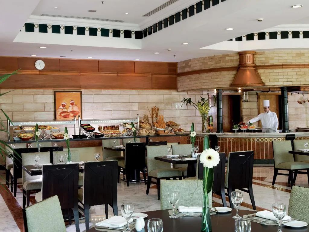 Restaurant, Movenpick Cairo Media City, Cairo