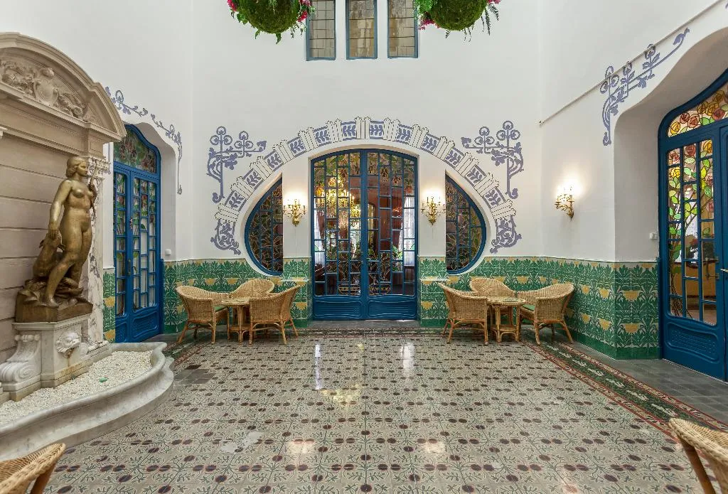 Lobby, Diana, Costa Brava