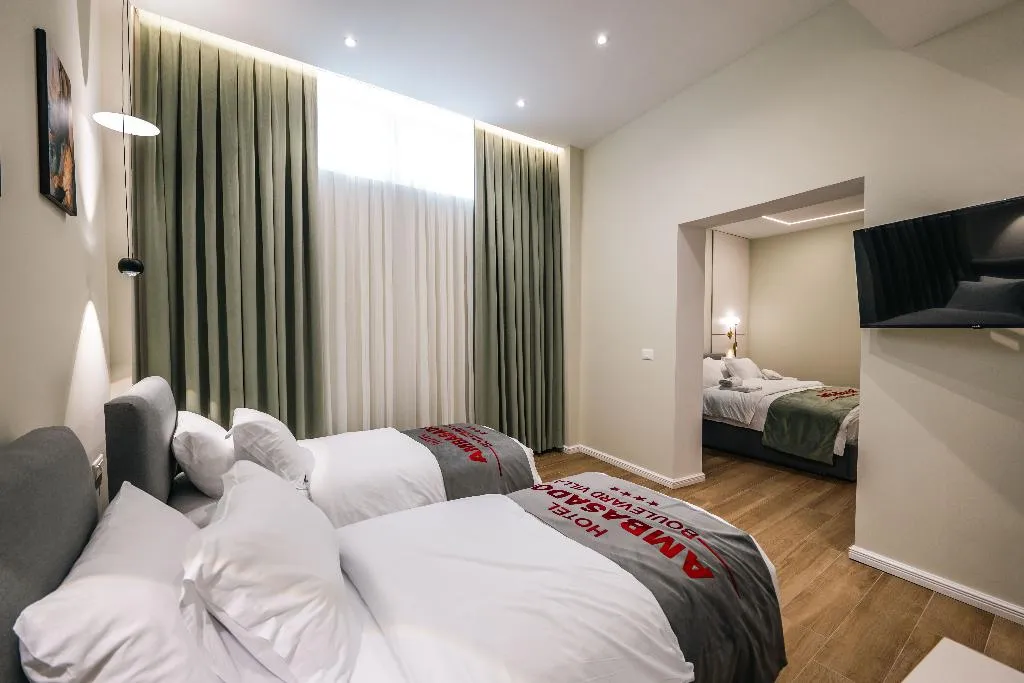 QUADRUPLE basement Room, Ambasador Hotel, Durres
