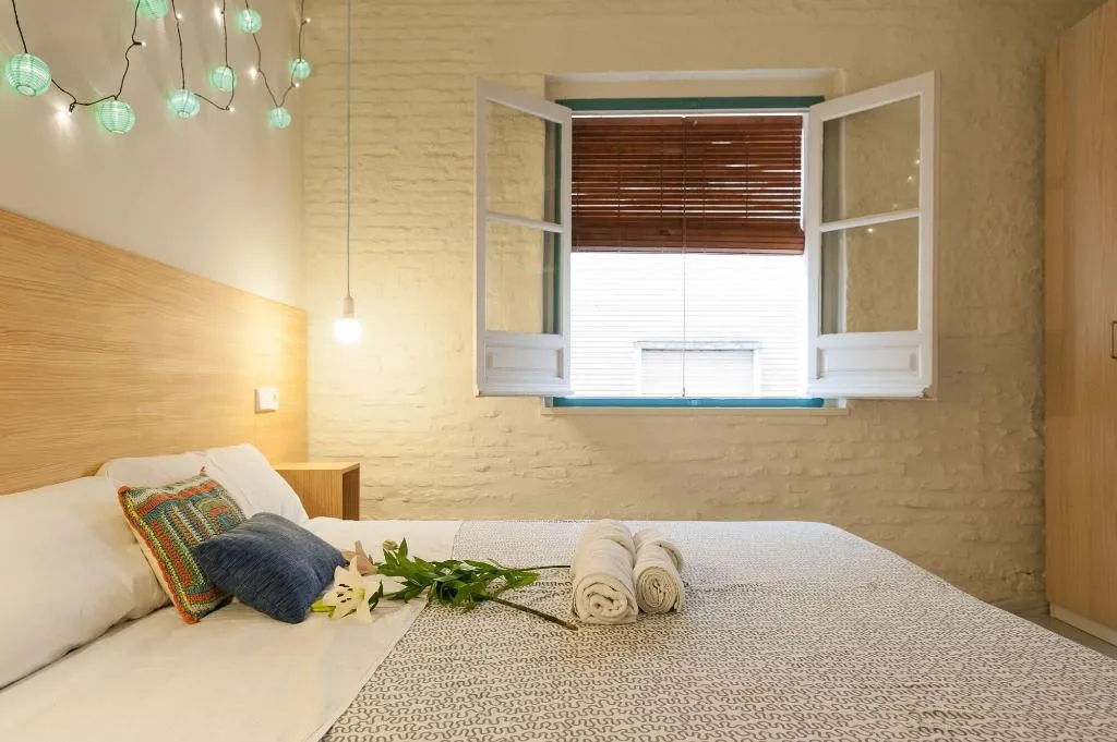 Room, The Nomad Hostel, Seville