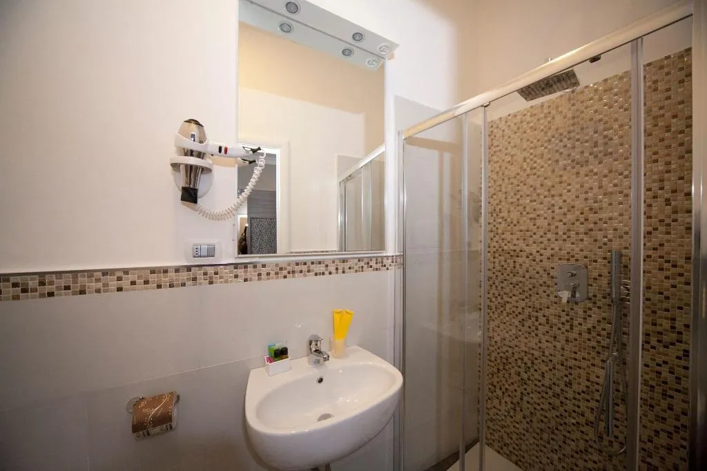Room, Residenza Le Fonticine, Florence