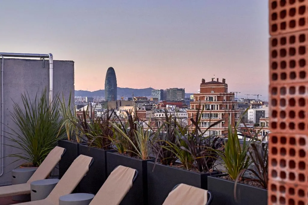Terrace, Unite Hostel Barcelona, Barcelona