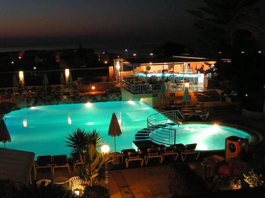 Pool, Futura, Crete