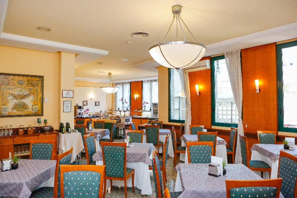 Restaurant, Mainake Costa Del Sol, Costa Del Sol
