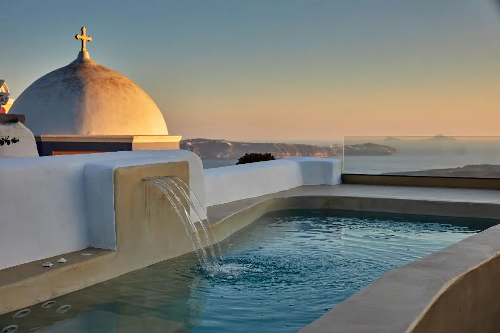 SUITE SUPERIOR WITH PRIVATE POOL Room, You And Me Suites, Santorini