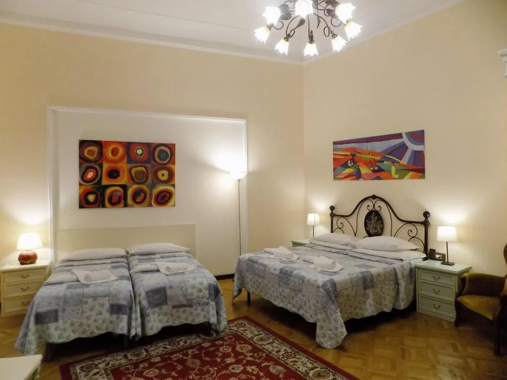 Room, Il Pitti Soggiorno, Florence