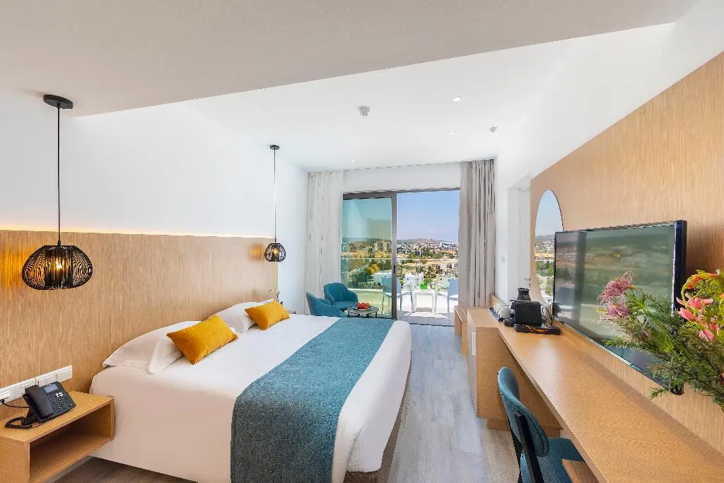 Double or Twin SIDE SEA VIEW Room, Leonardo Crystal Cove Hotel and Spa by the Sea, Cyprus