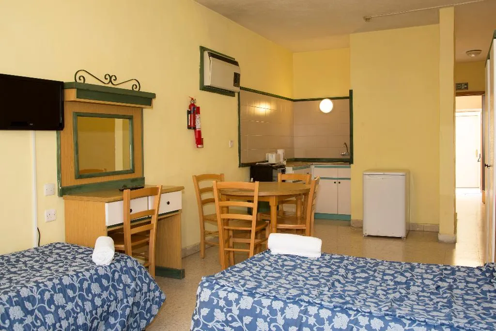 Room, Burlington Apartments, Malta