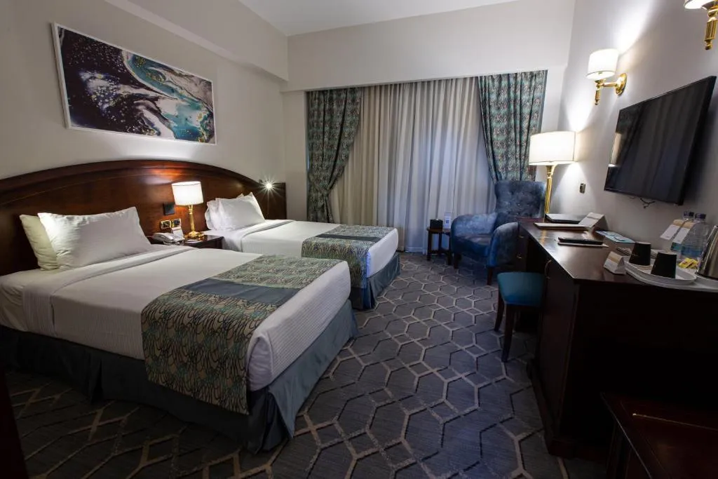 TWIN STANDARD Room, Triumph Plaza Hotel, Cairo